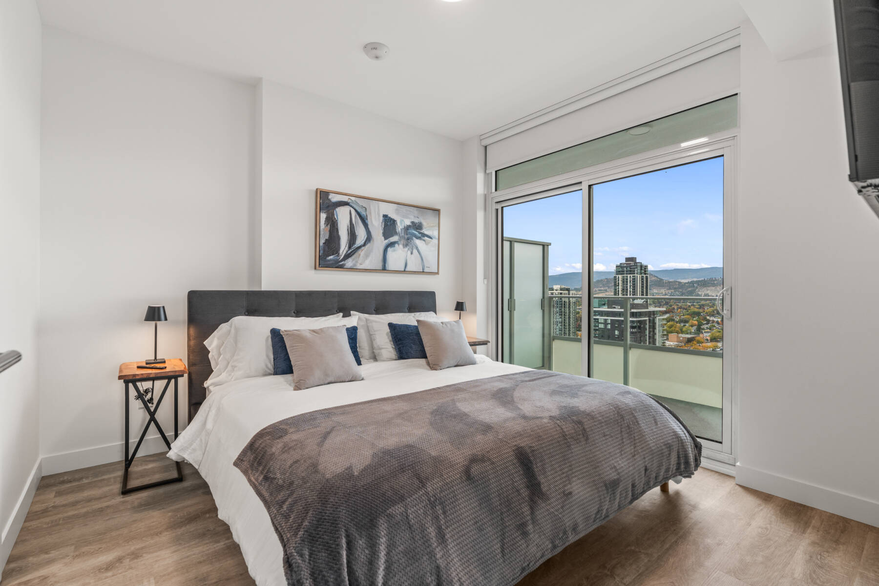 New Modern Lakefront Condo with stunning Water View