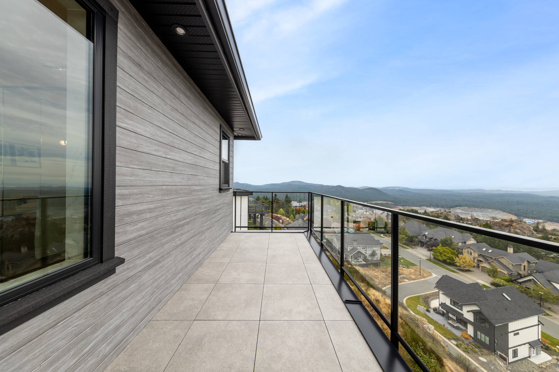 Bear Mountain Luxury Four-Bedroom House