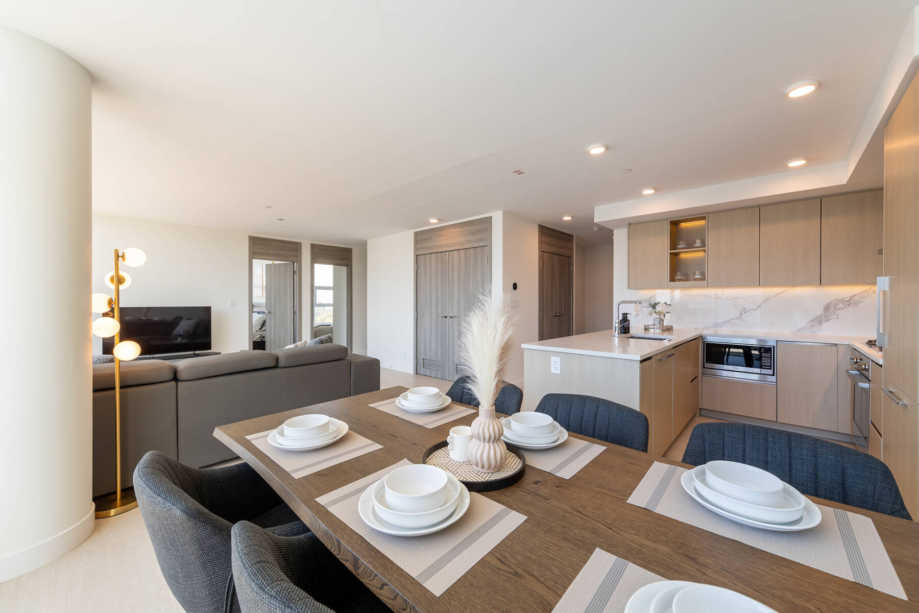 Luxury Penthouse 3 Bedroom | Pool Hot Tub Gym