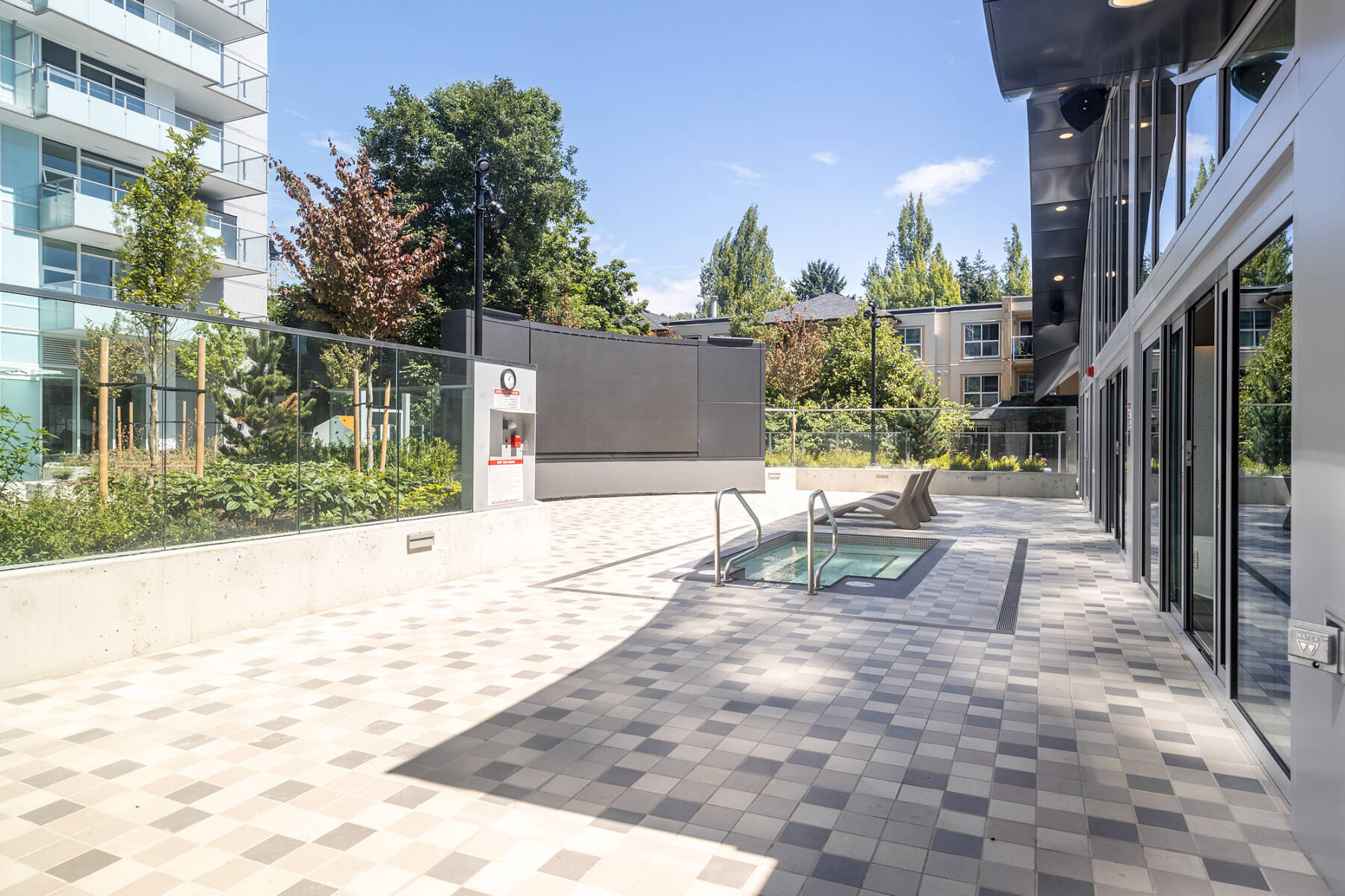 Luxury Penthouse 3 Bedroom | Pool Hot Tub Gym