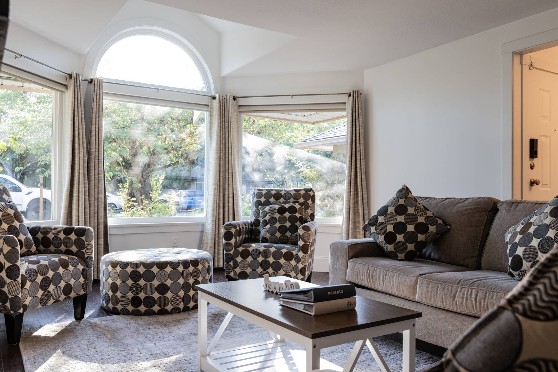 The Langley Courtyard Home | 2BR, 2BA for 6 Guests