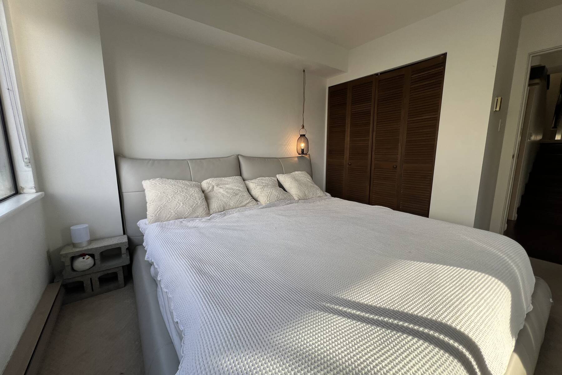 Ocean-View Loft | West End | 2 Bed + 2 Bath | Furnished