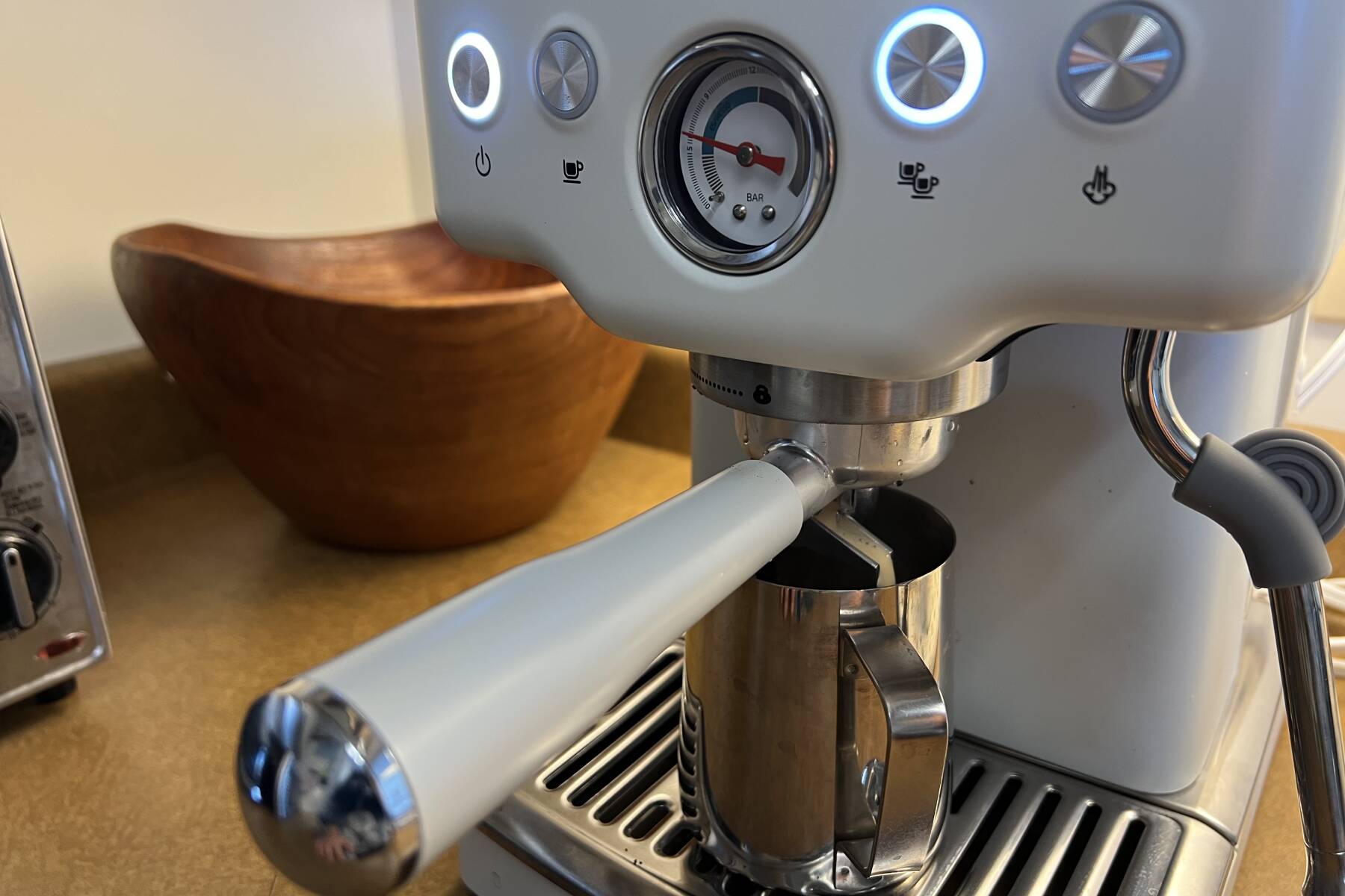 Ocean-View Loft | West End | 2 Bed + 2 Bath | Furnished