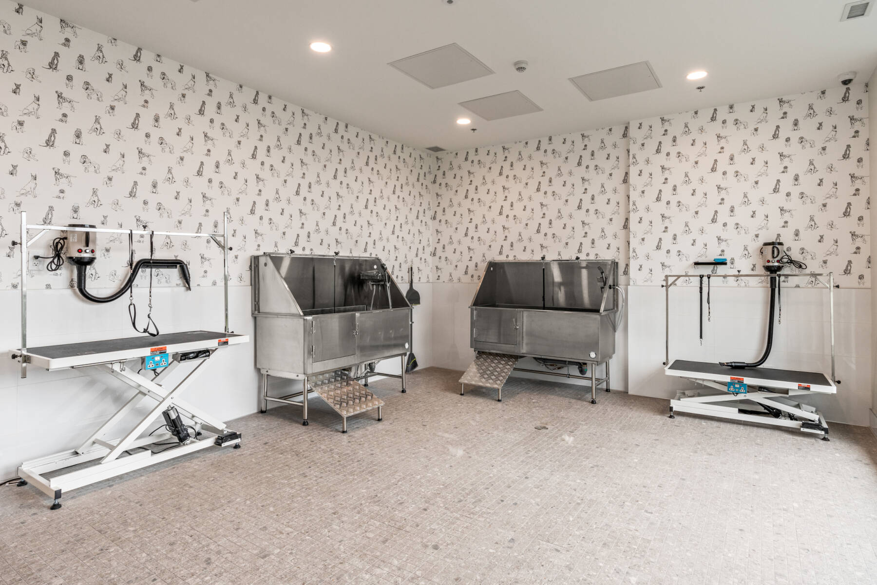 New Modern Lakefront Condo with stunning Water View