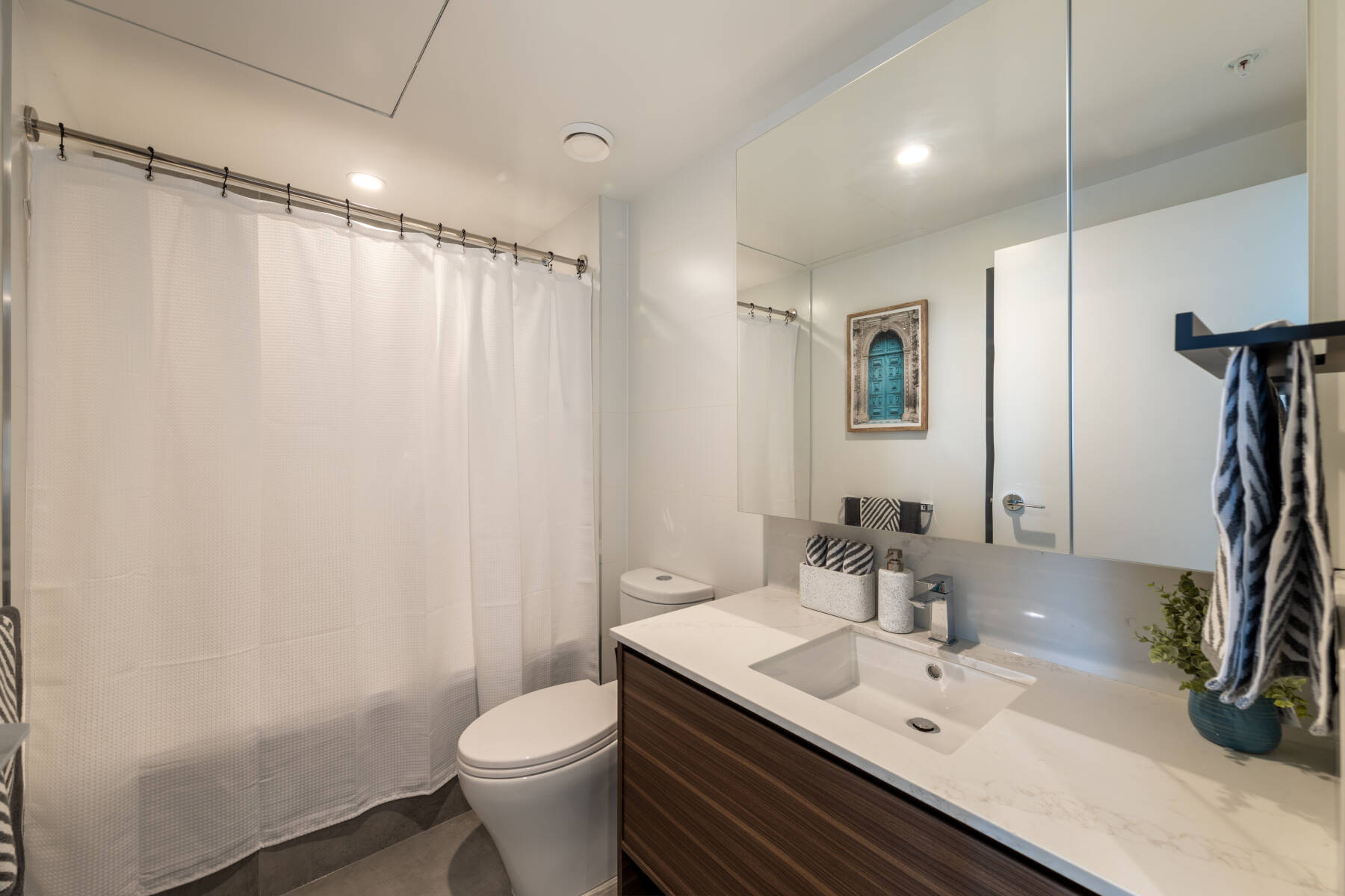 SkyTrain-Connected Modern Condo at The Hub