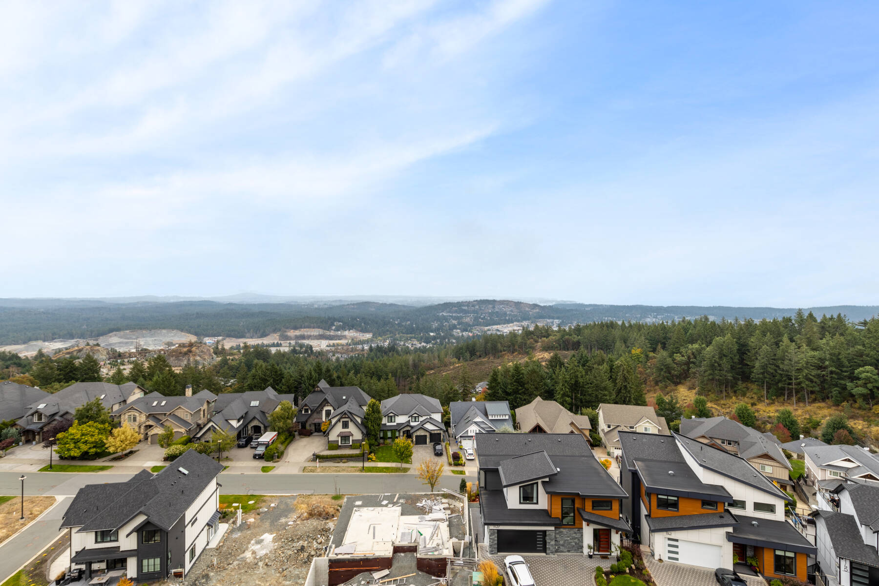 Bear Mountain Luxury Four-Bedroom House