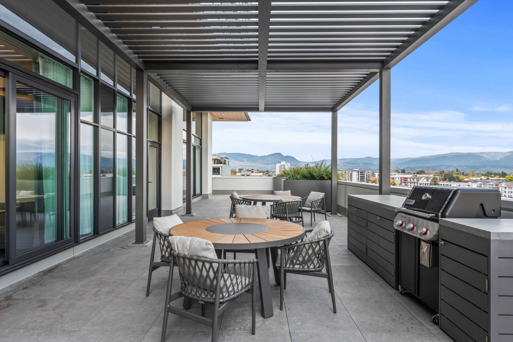 New Modern Lakefront Condo with stunning Water View