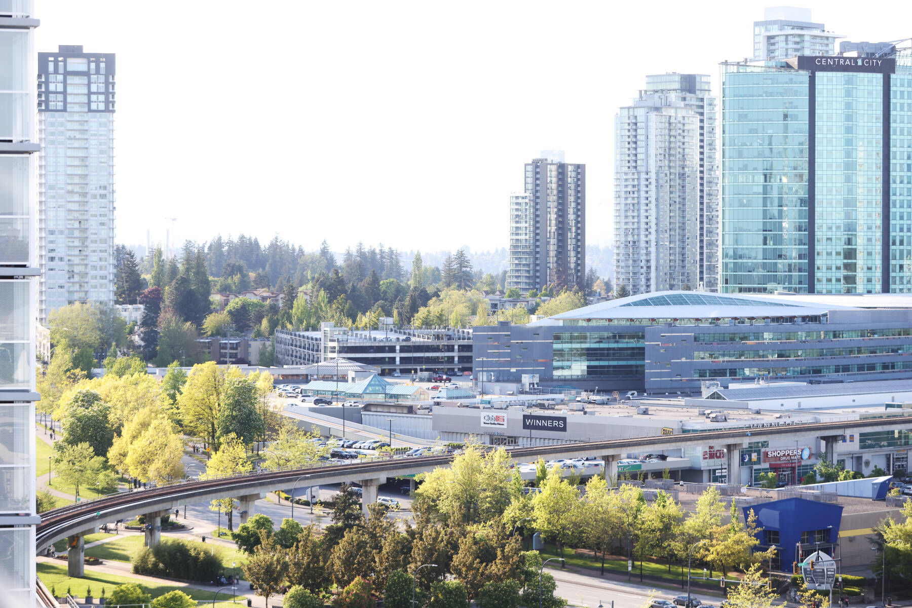 SkyTrain-Connected Modern Condo at The Hub