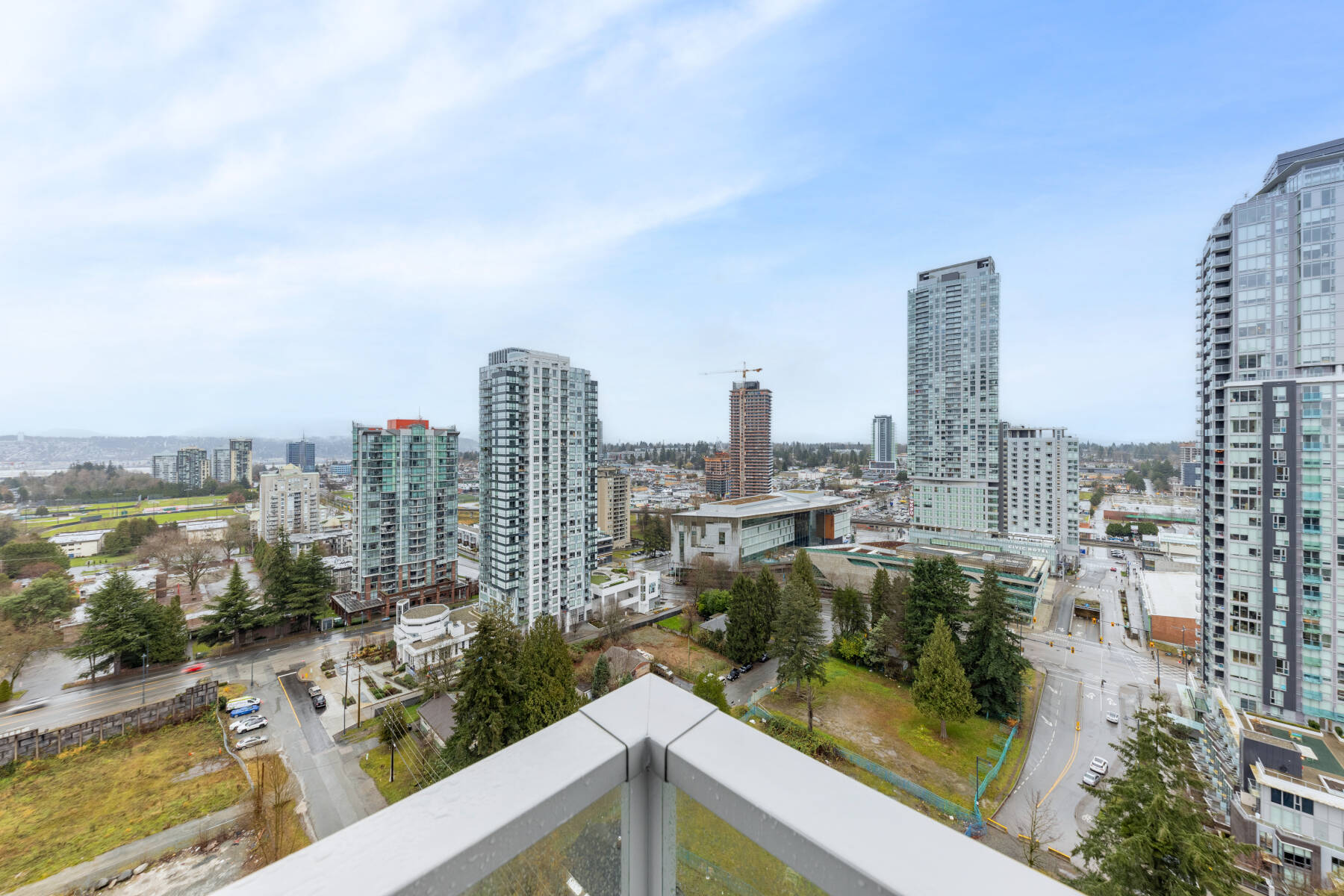 Brand New Luxury Skyline 2 Bedroom Condo 19 Floor