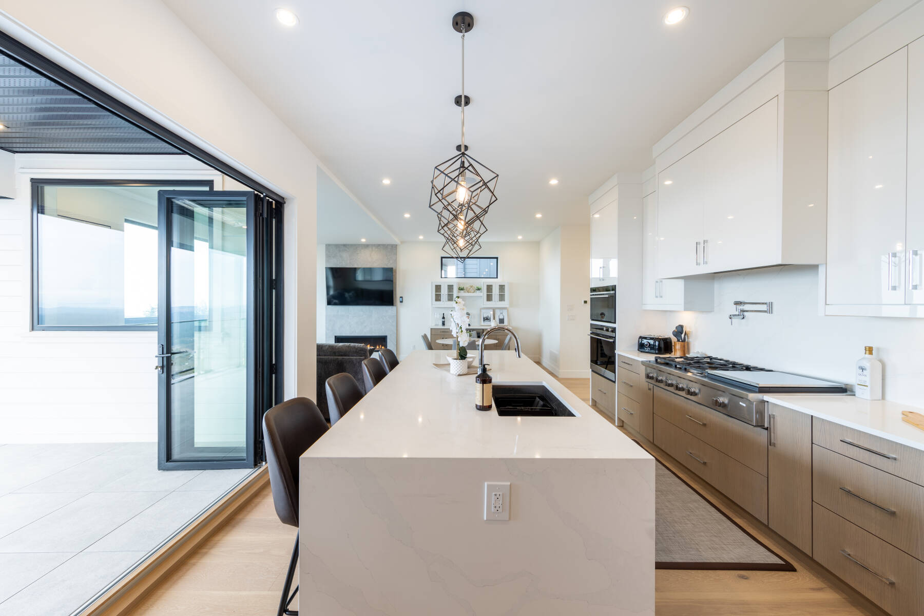 Bear Mountain Luxury Four-Bedroom House