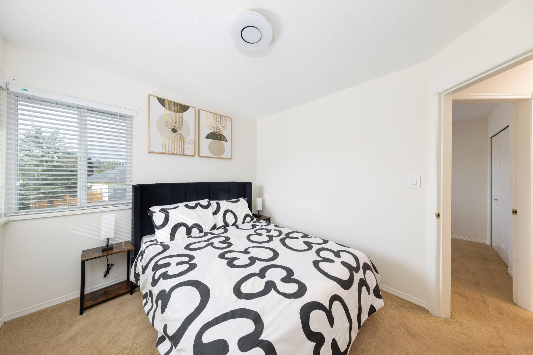 Spacious Home Close to Airport