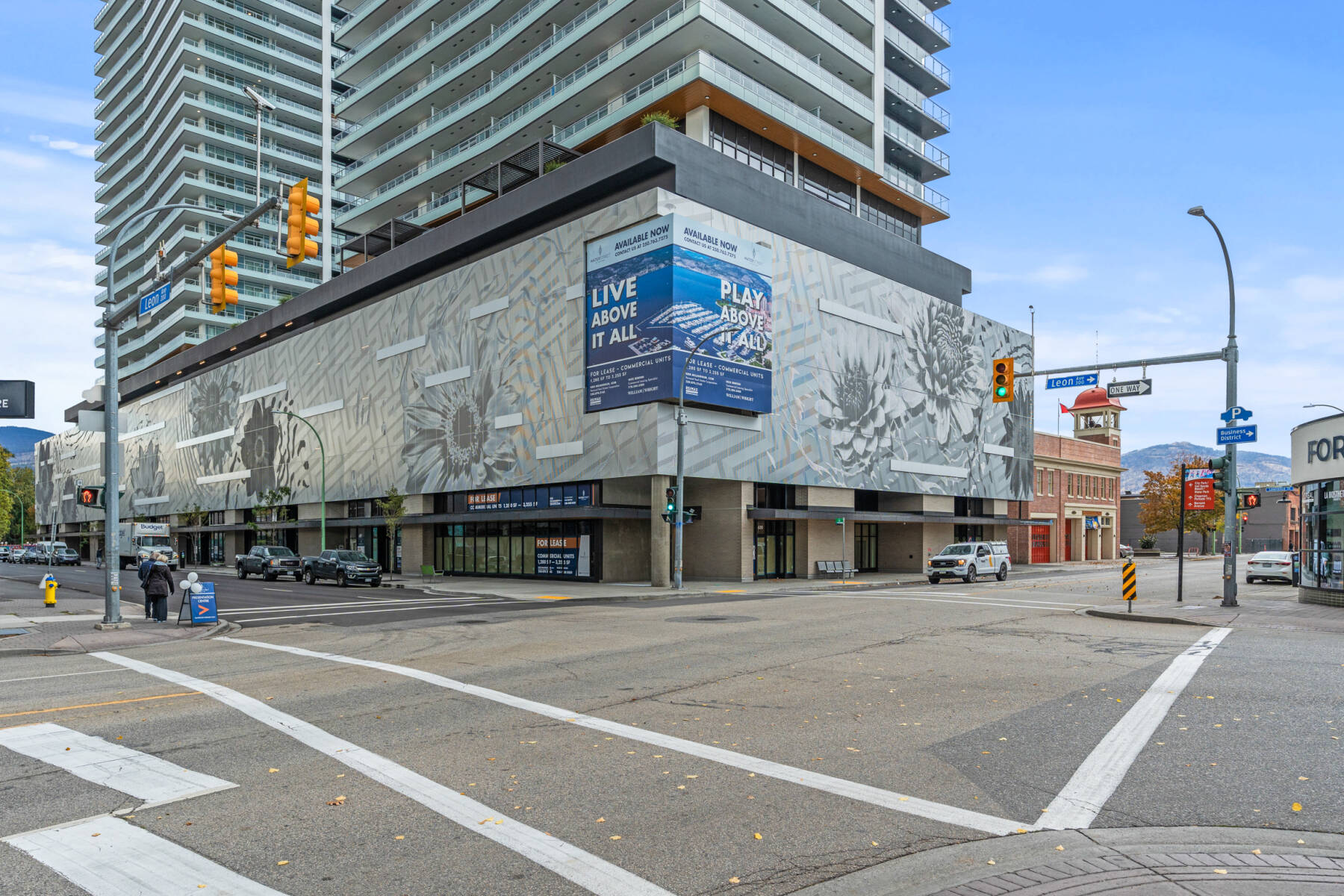 New Modern Lakefront Condo with stunning Water View