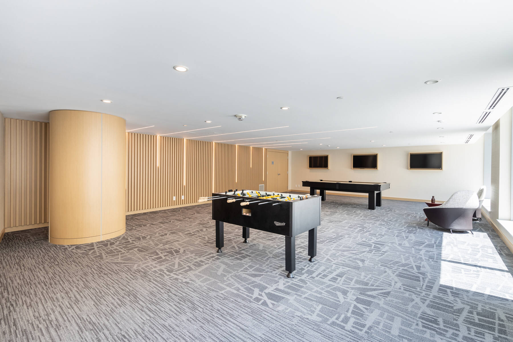 Luxury Penthouse 3 Bedroom | Pool Hot Tub Gym