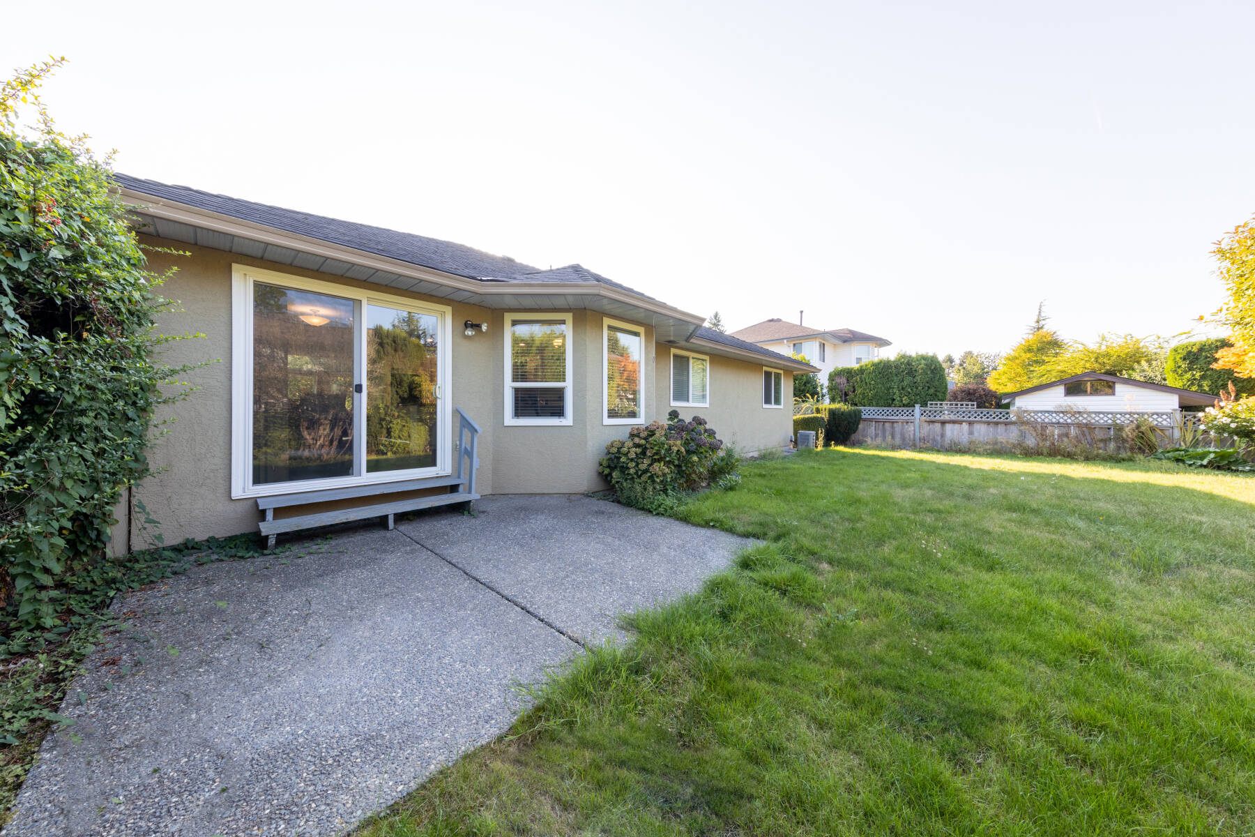 The Langley Courtyard Home | 2BR, 2BA for 6 Guests