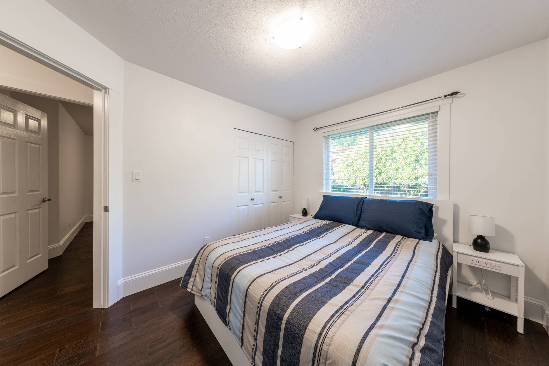 The Langley Courtyard Home | 2BR, 2BA for 6 Guests