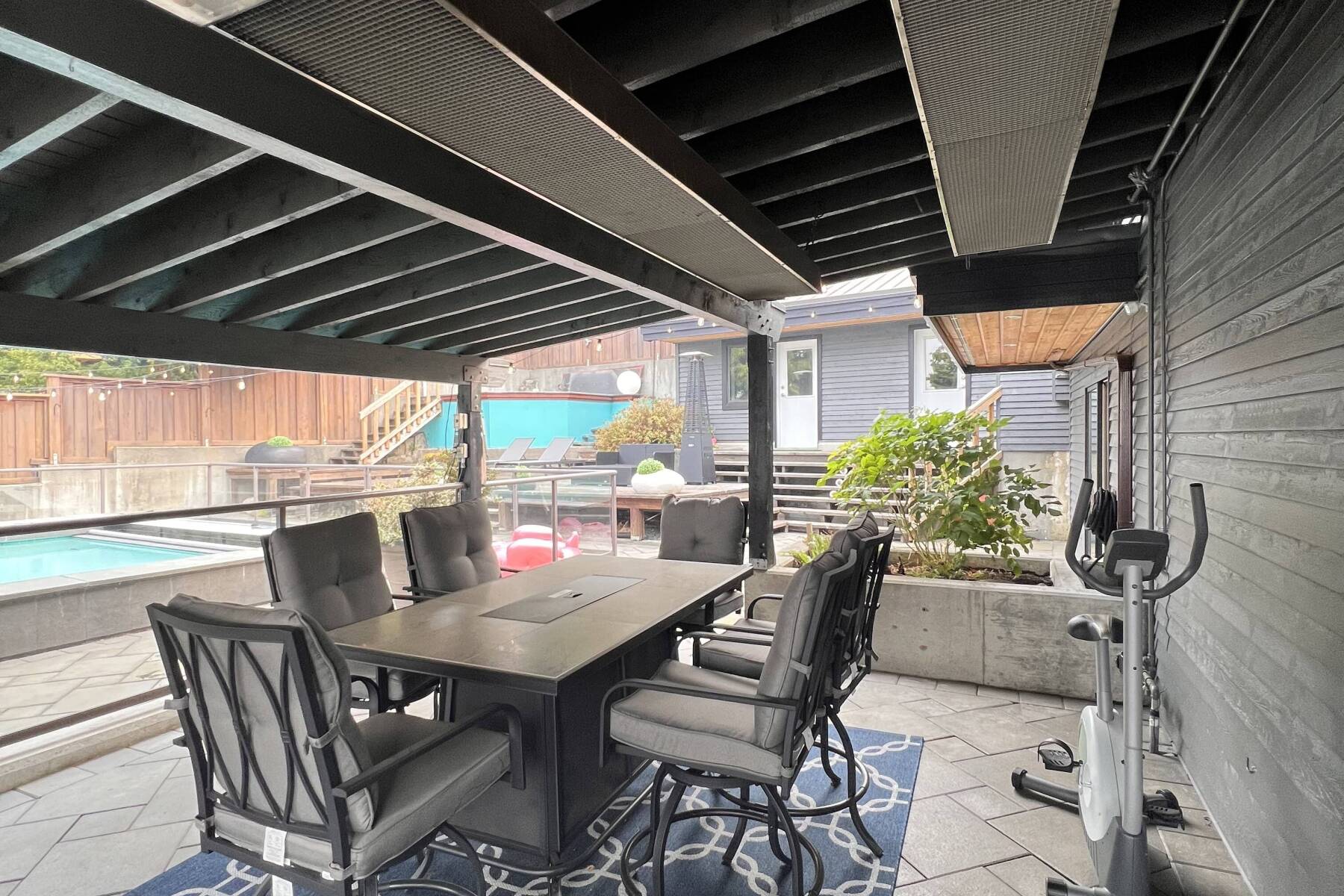 Private Self-Contained Studio Suite, Shared Pool/Hot Tub