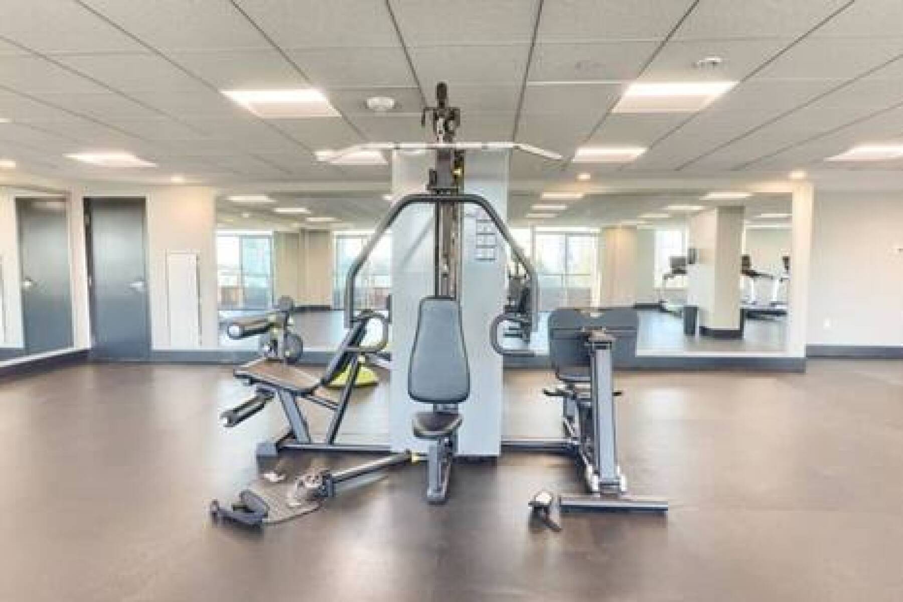 Surrey/Gateway Skyline Views 2 Bed 2 Bath