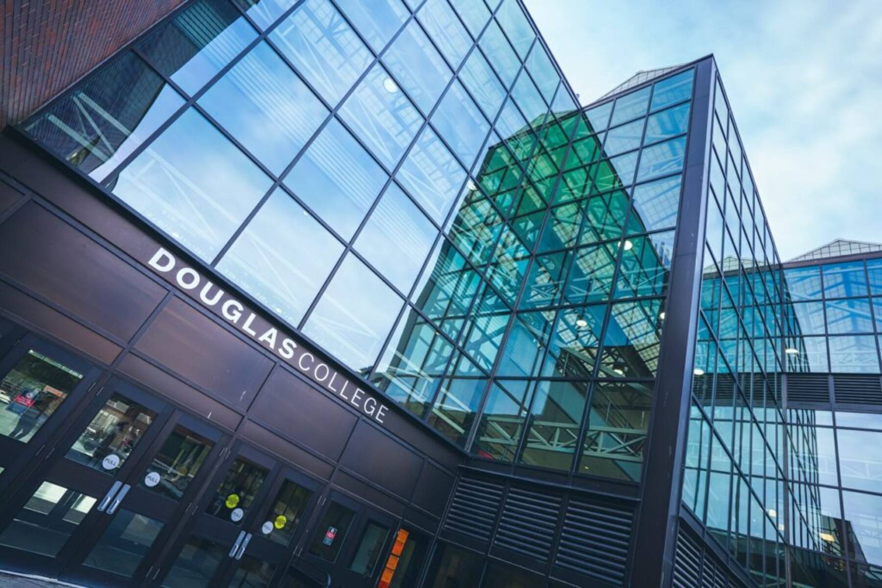 King George Hub View Suite, Modern Luxury