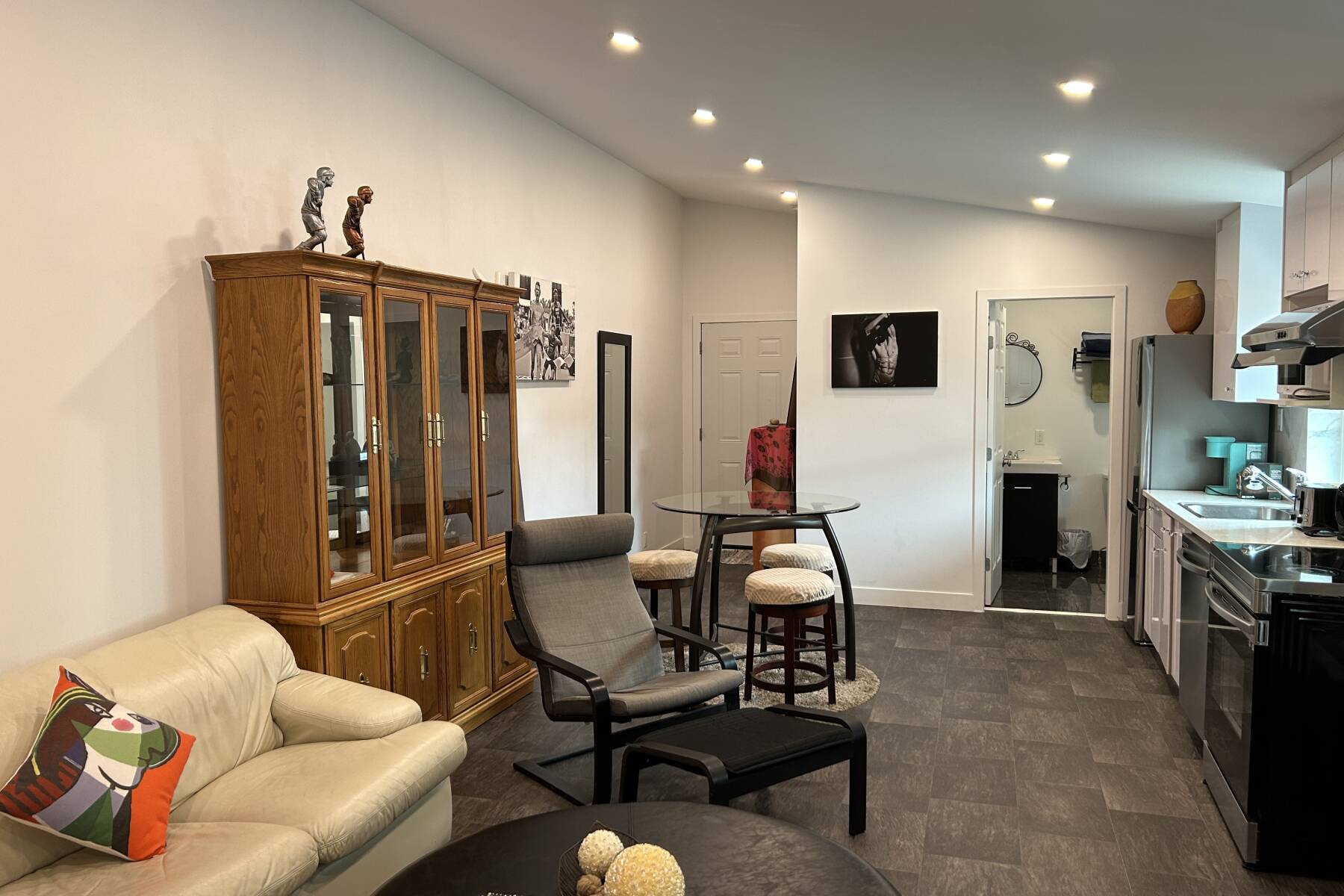 Private Self-Contained Studio Suite, Shared Pool/Hot Tub