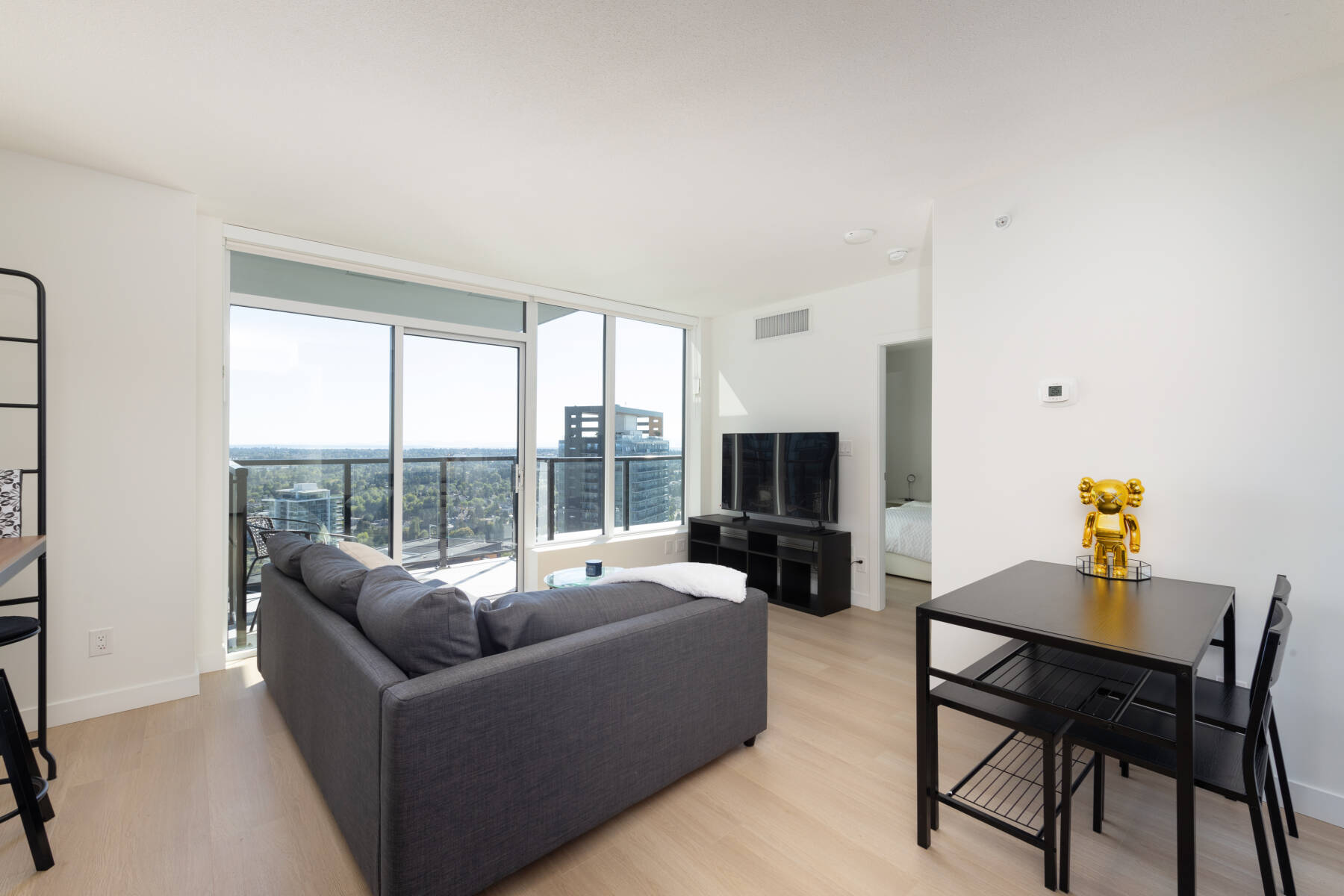 King George Hub View Suite, Modern Luxury