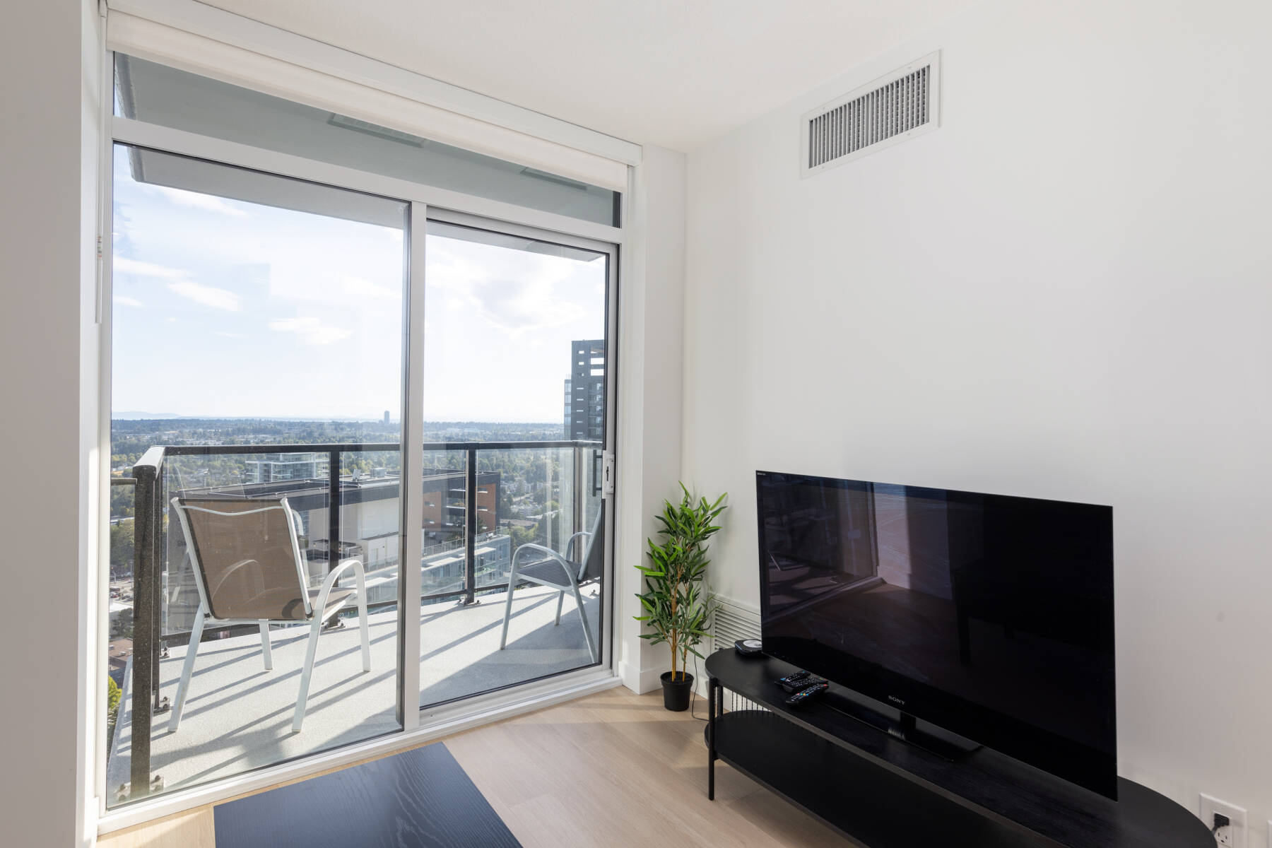 Luxury Condo at King George Hub