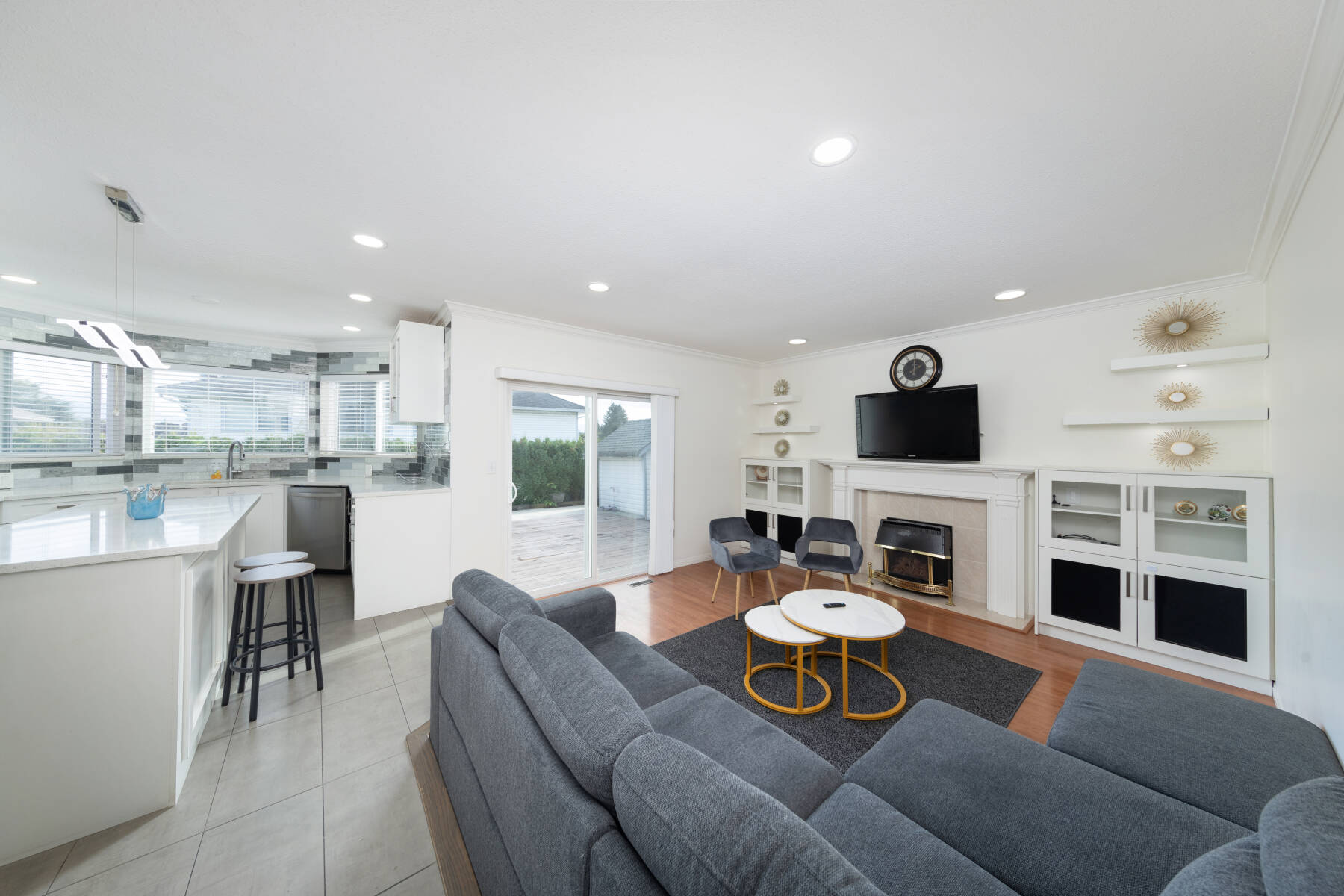 Spacious Home Close to Airport