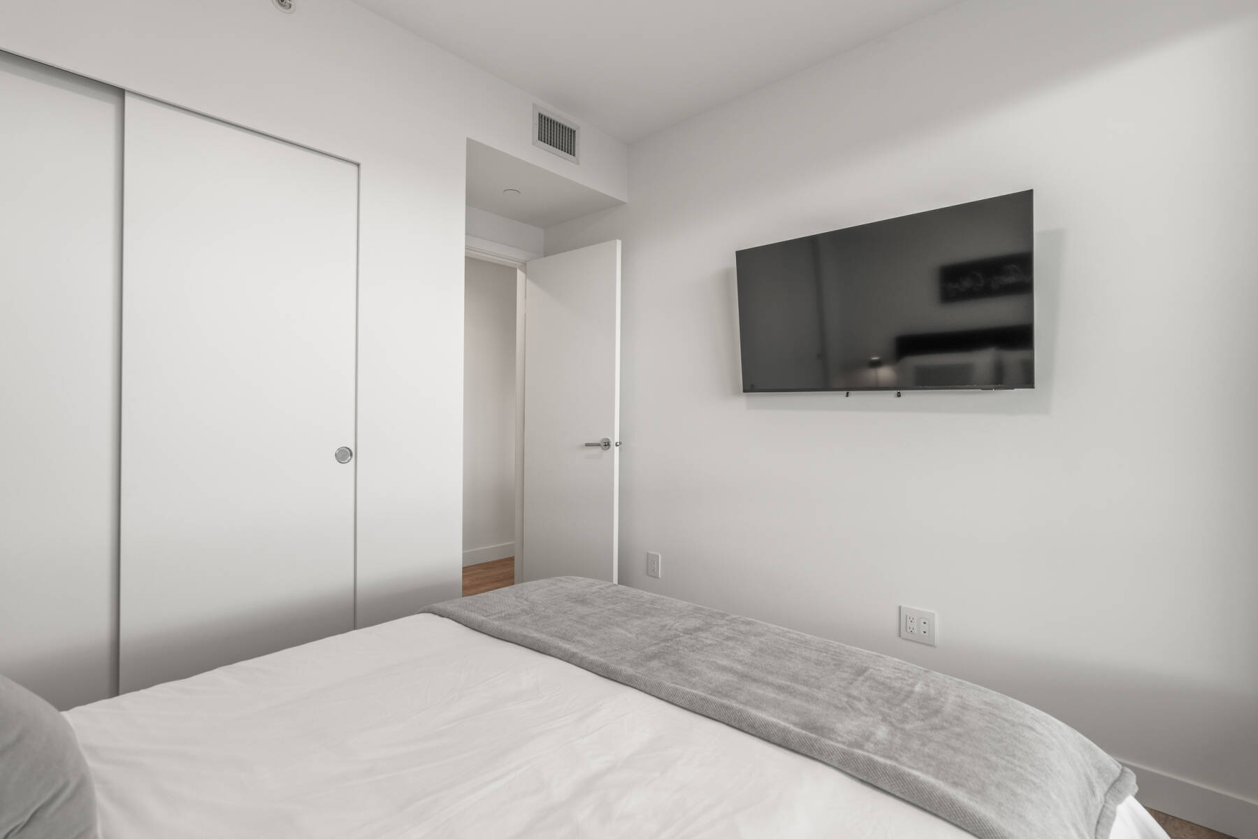 New Modern Lakefront Condo with stunning Water View