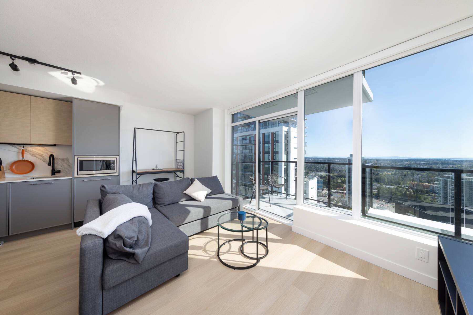 King George Hub View Suite, Modern Luxury