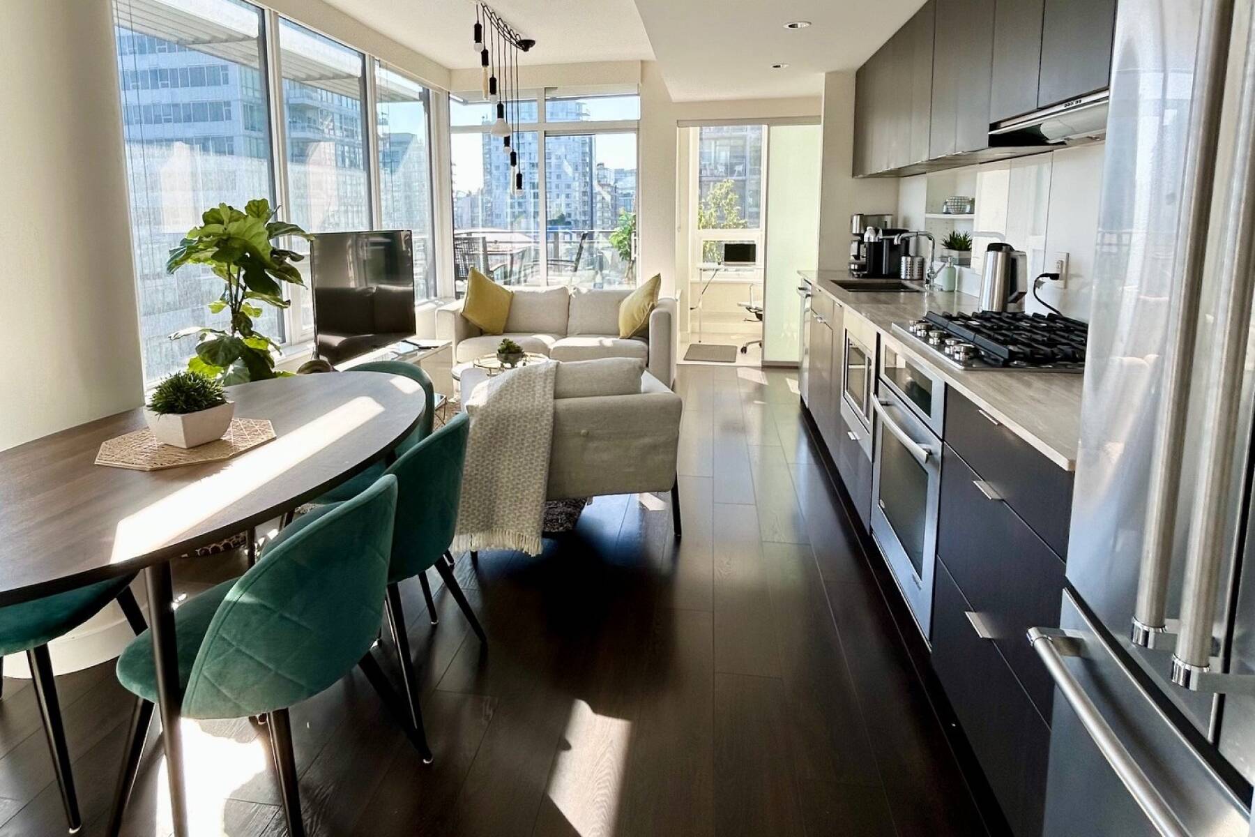 Furnished 1Bed + Office + Den in Olympic Village