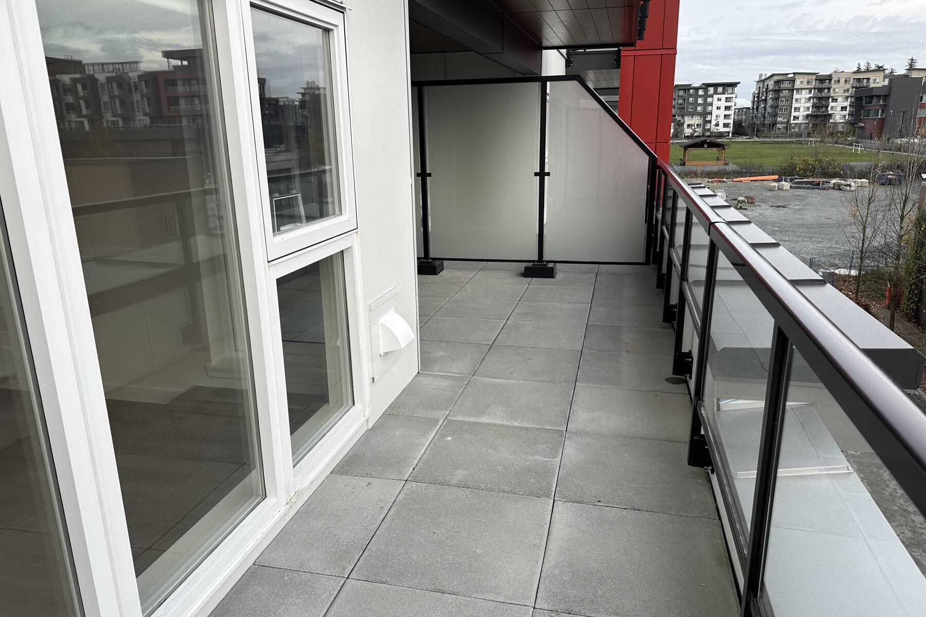 The Langley Smug Perch