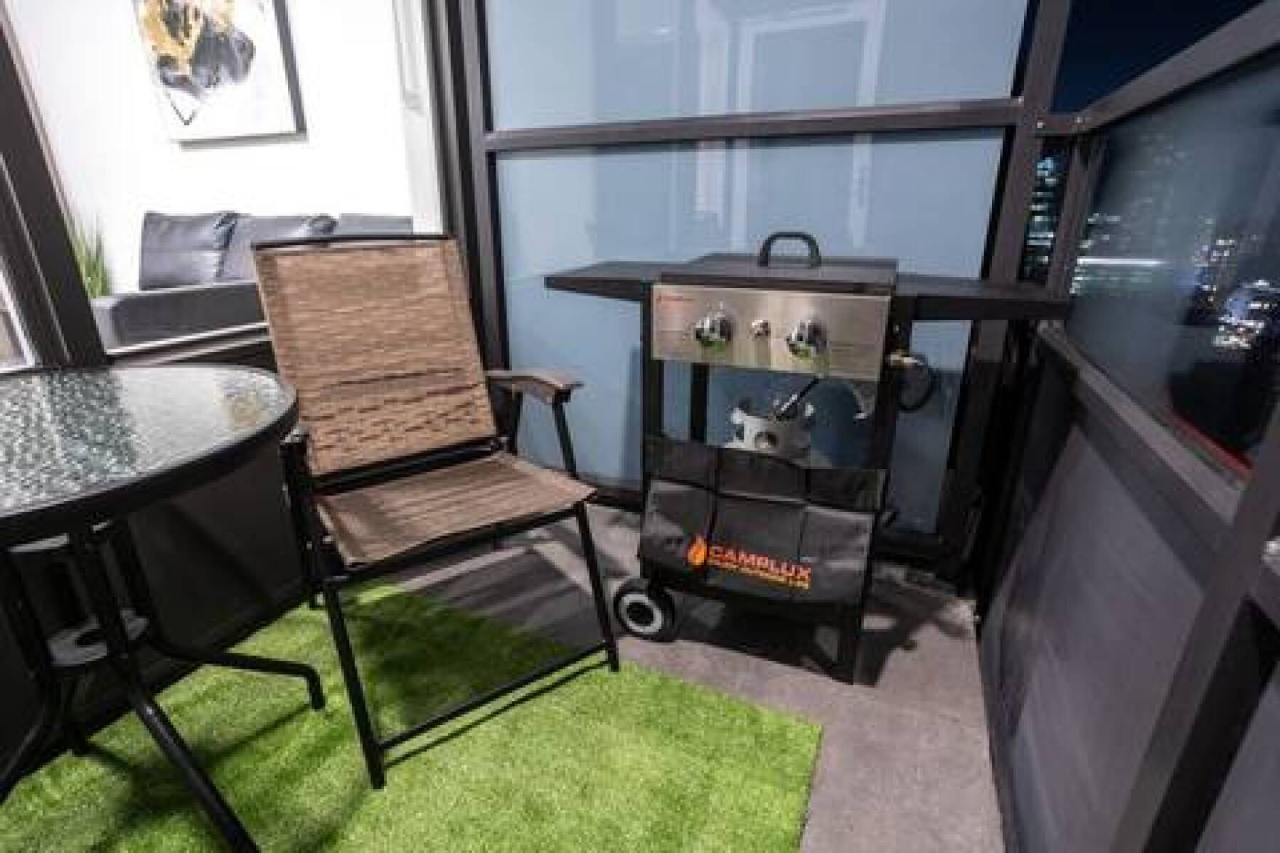 Surrey/Gateway Skyline Views 2 Bed 2 Bath