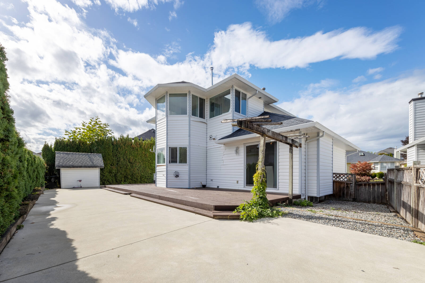 Spacious Home Close to Airport