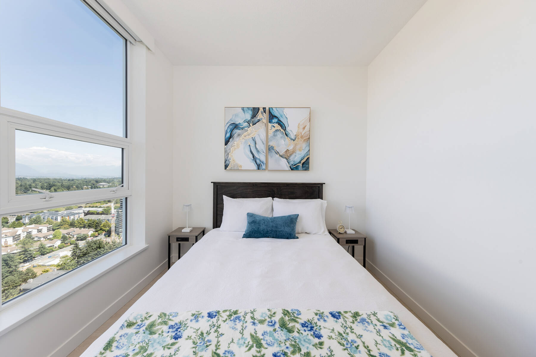 Luxury Penthouse 3 Bedroom | Pool Hot Tub Gym