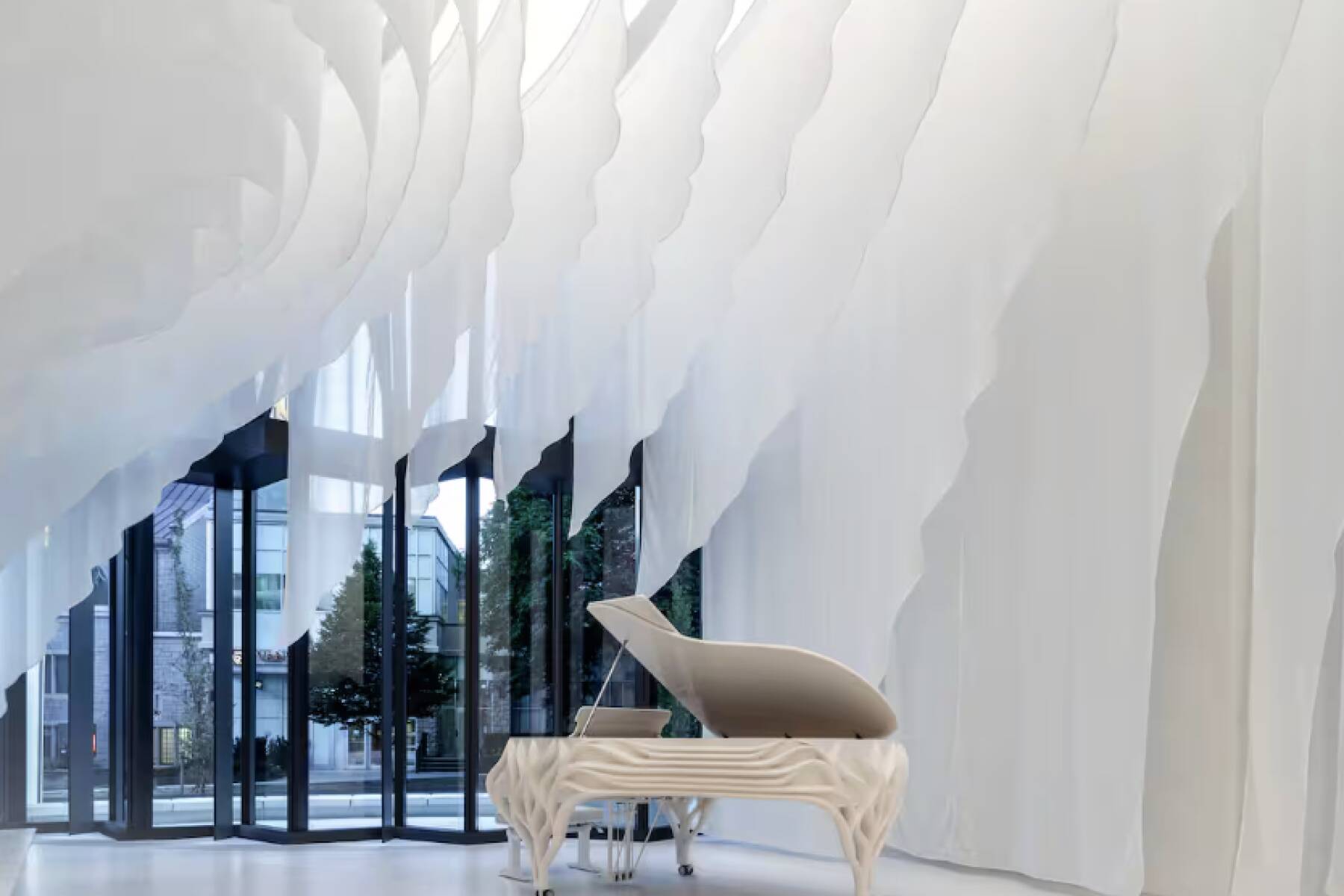 Luxury 1BR in Iconic Butterfly Tower Downtown Vancouver View