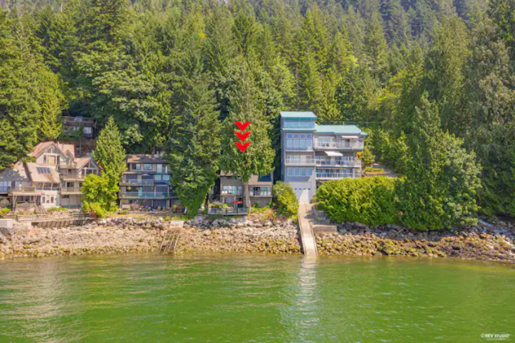 Waterfront West Van Cottage, 3 Bed, 2 Bath, Howe Sound Views