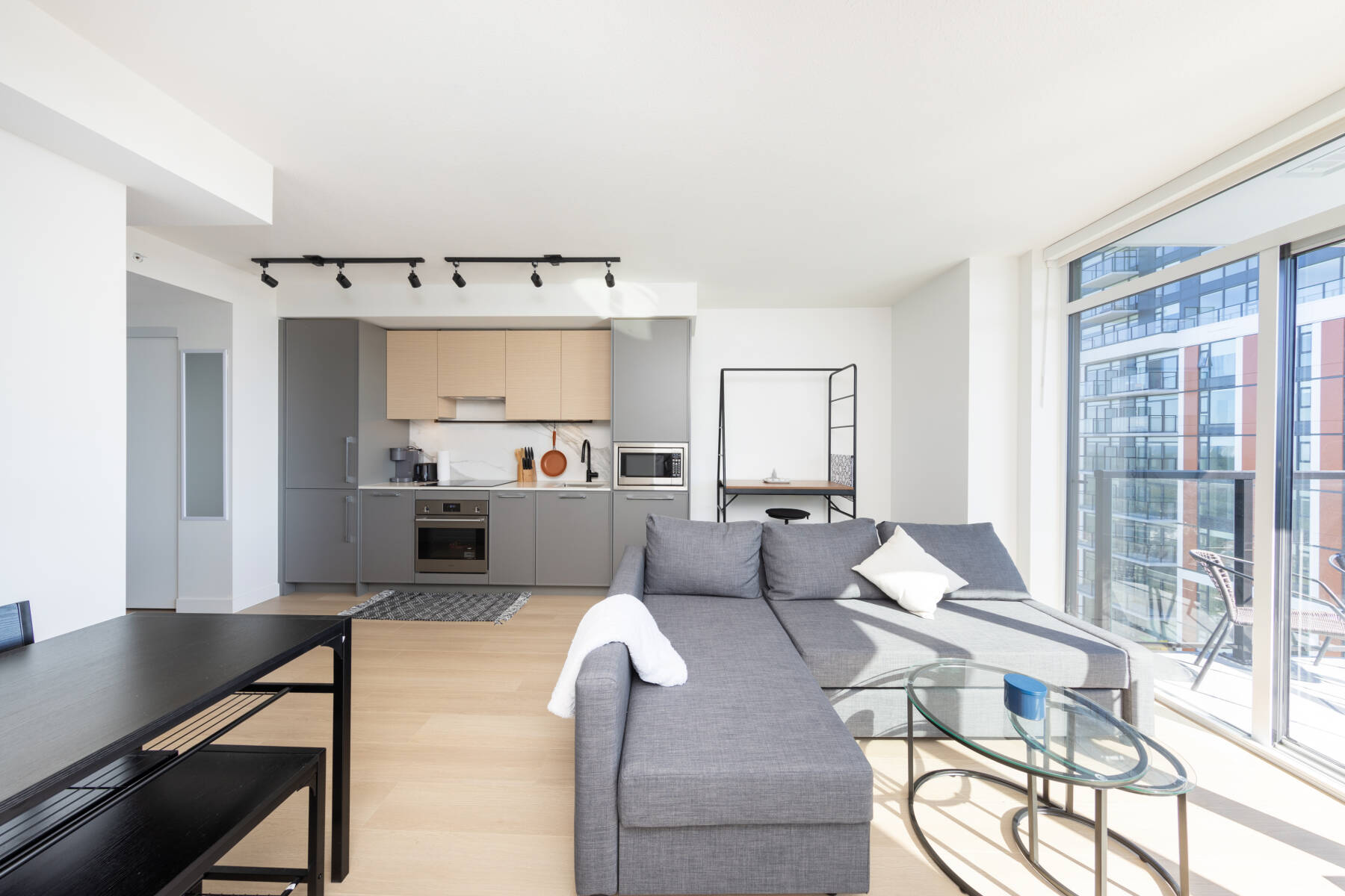 King George Hub View Suite, Modern Luxury