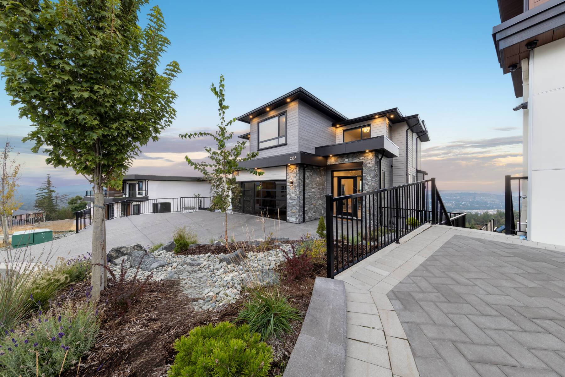 Bear Mountain Luxury Four-Bedroom House