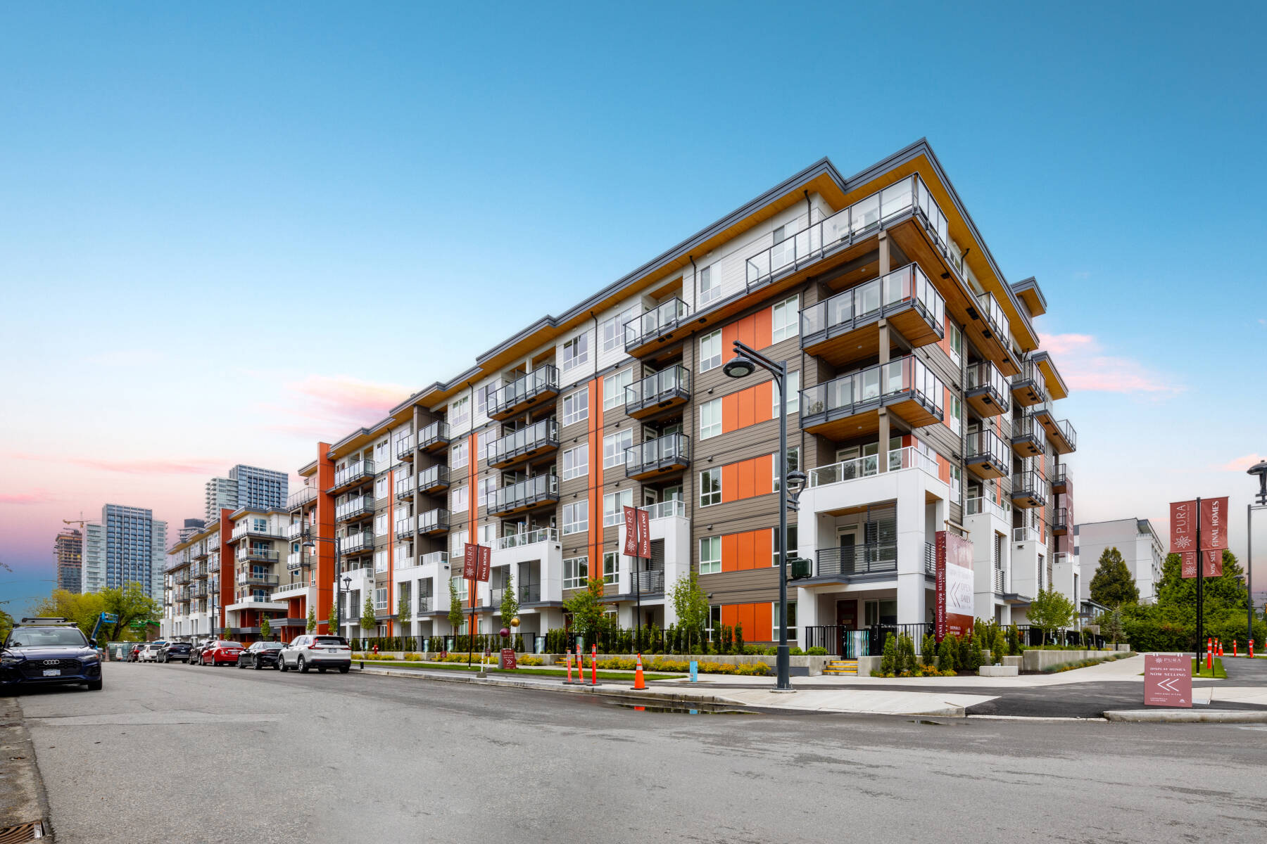 Surrey’s Urban Campus Oasis – Walk to SFU/KPU