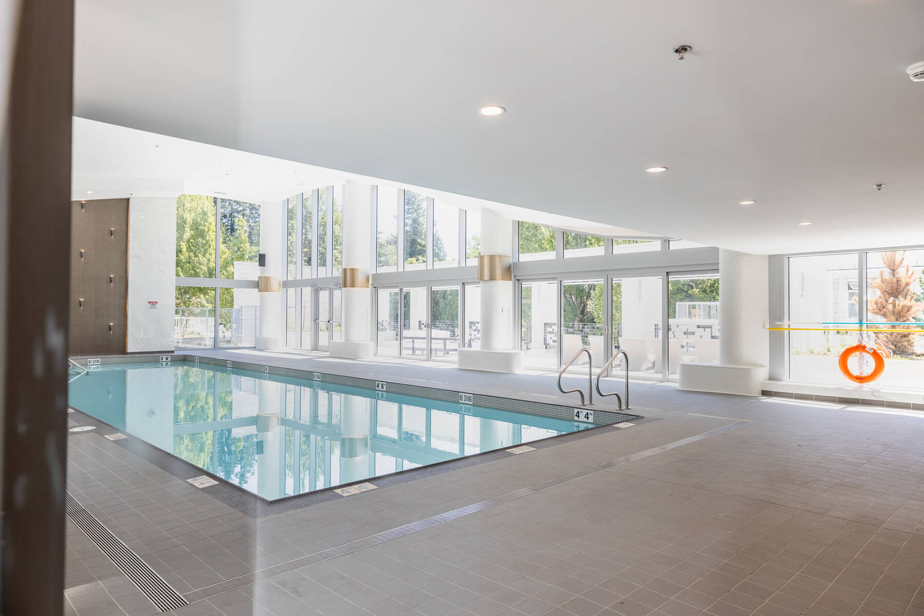 Luxury Penthouse 3 Bedroom | Pool Hot Tub Gym