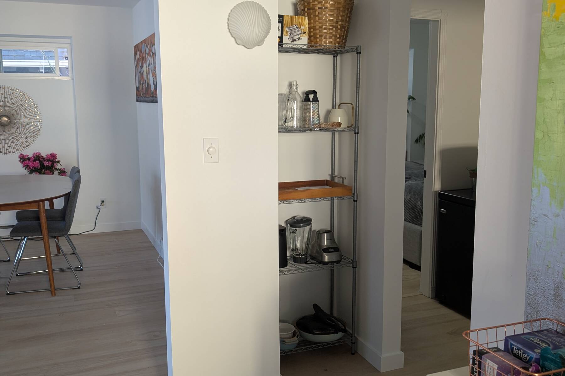 A Peaceful Uptown Towhouse Retreat (Pet Friendly)