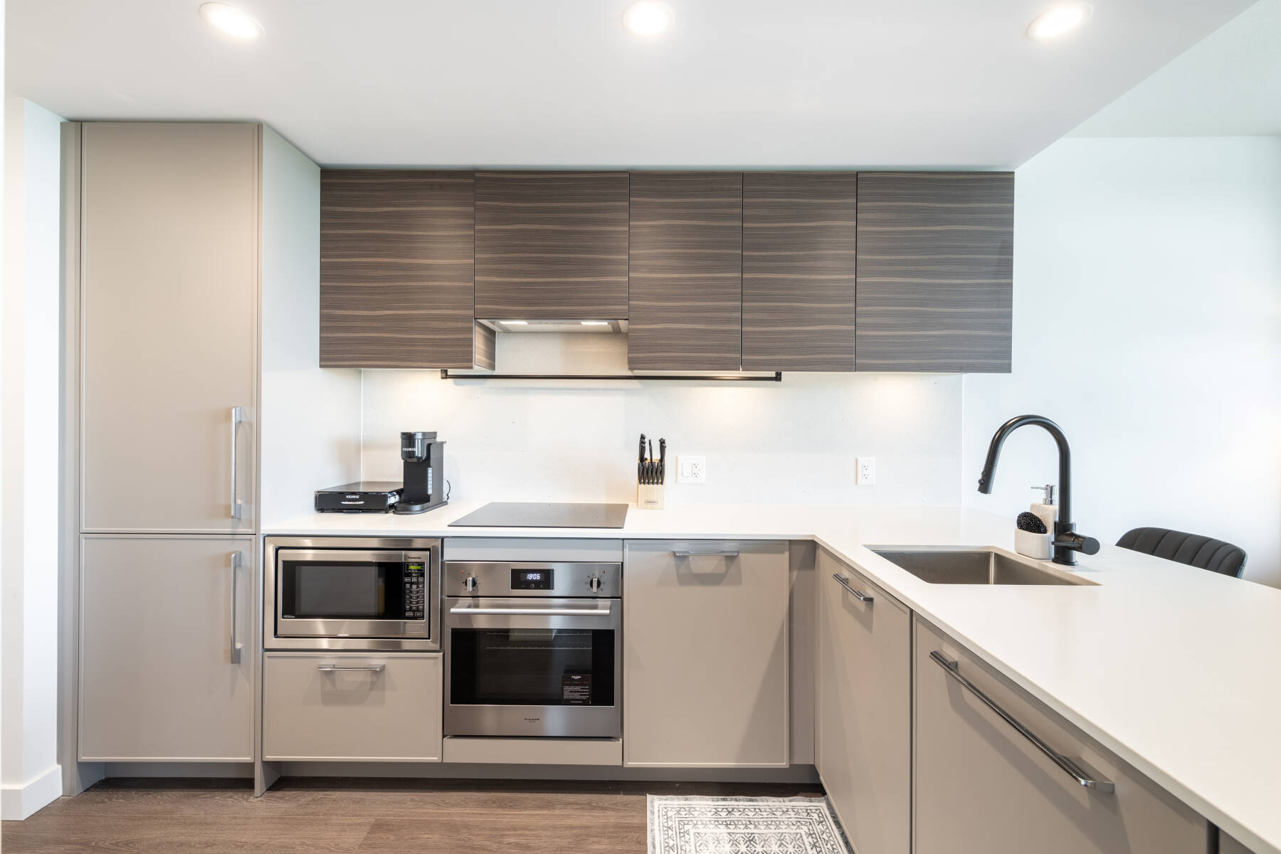 SkyTrain-Connected Modern Condo at The Hub