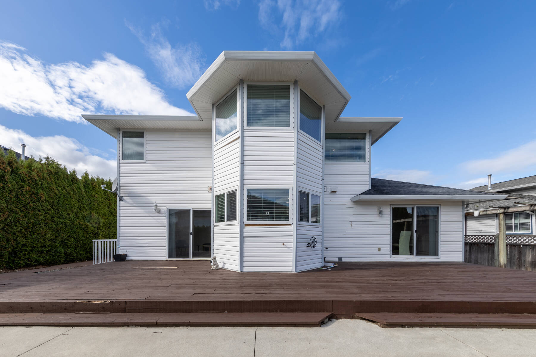 Spacious Home Close to Airport