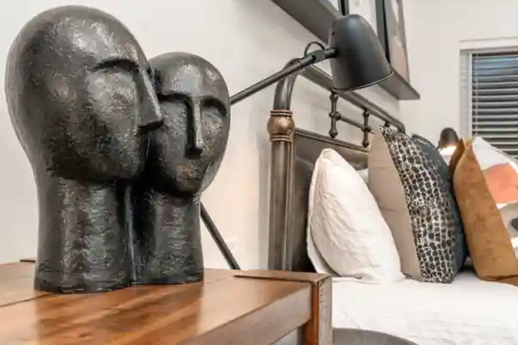 The Clayton Heights Studio Suite