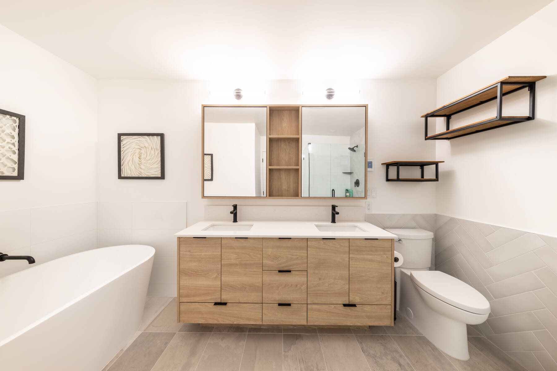 Brand New Luxury Mill Lake Penthouse