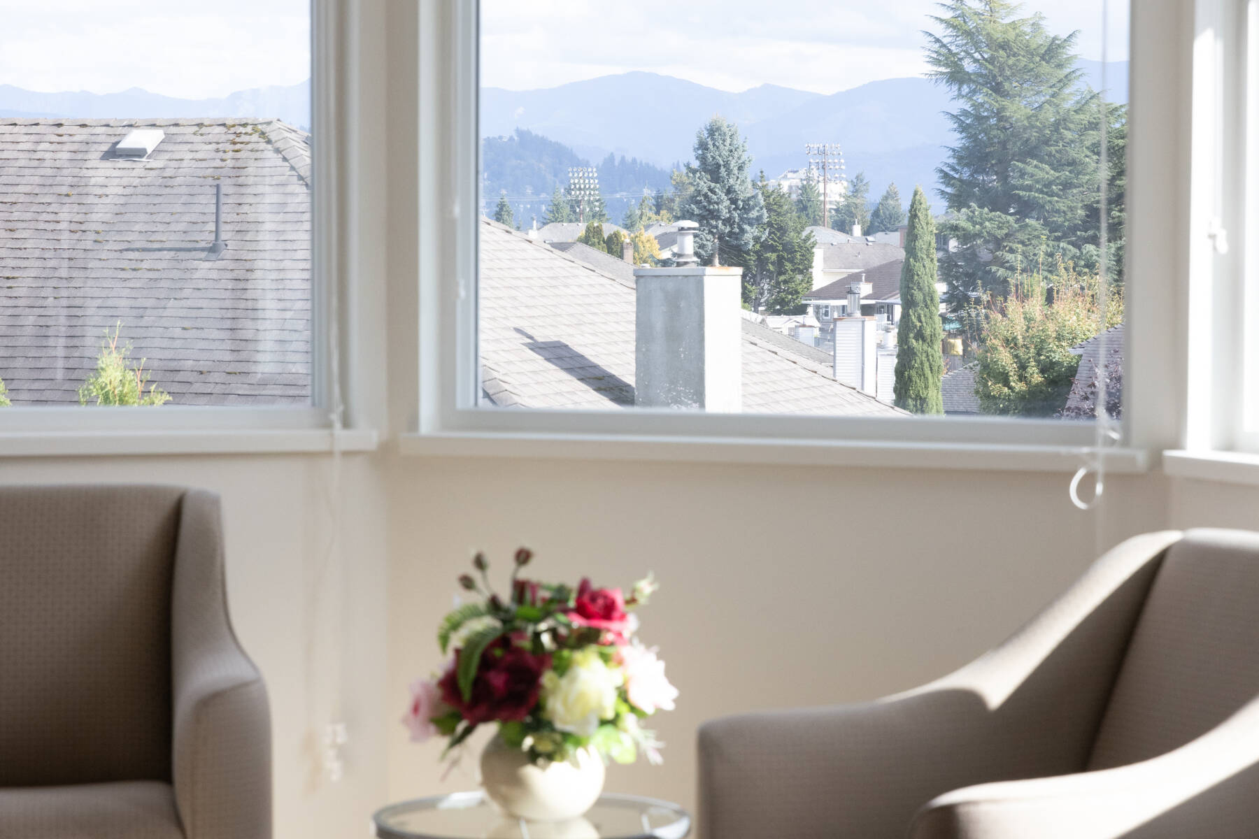 Spacious Home Close to Airport