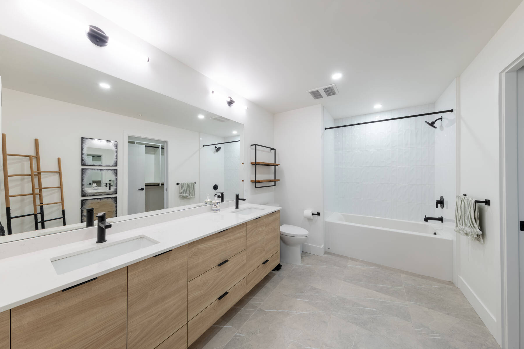 Brand New Luxury Mill Lake Penthouse