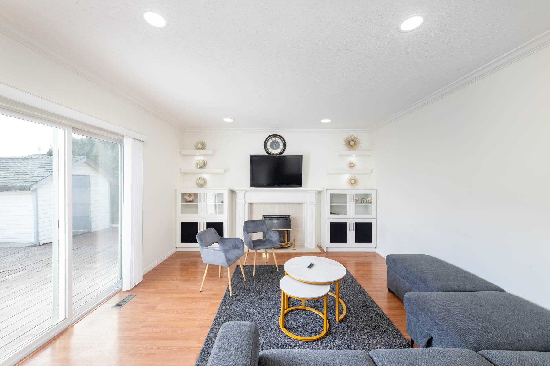 Spacious Home Close to Airport