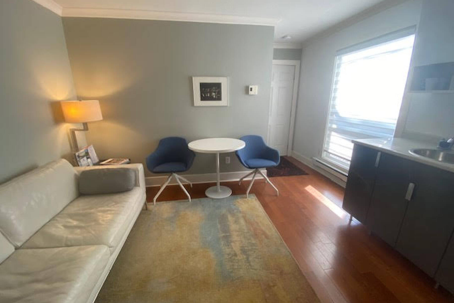 Cute 'n Cozy for Solo Guest