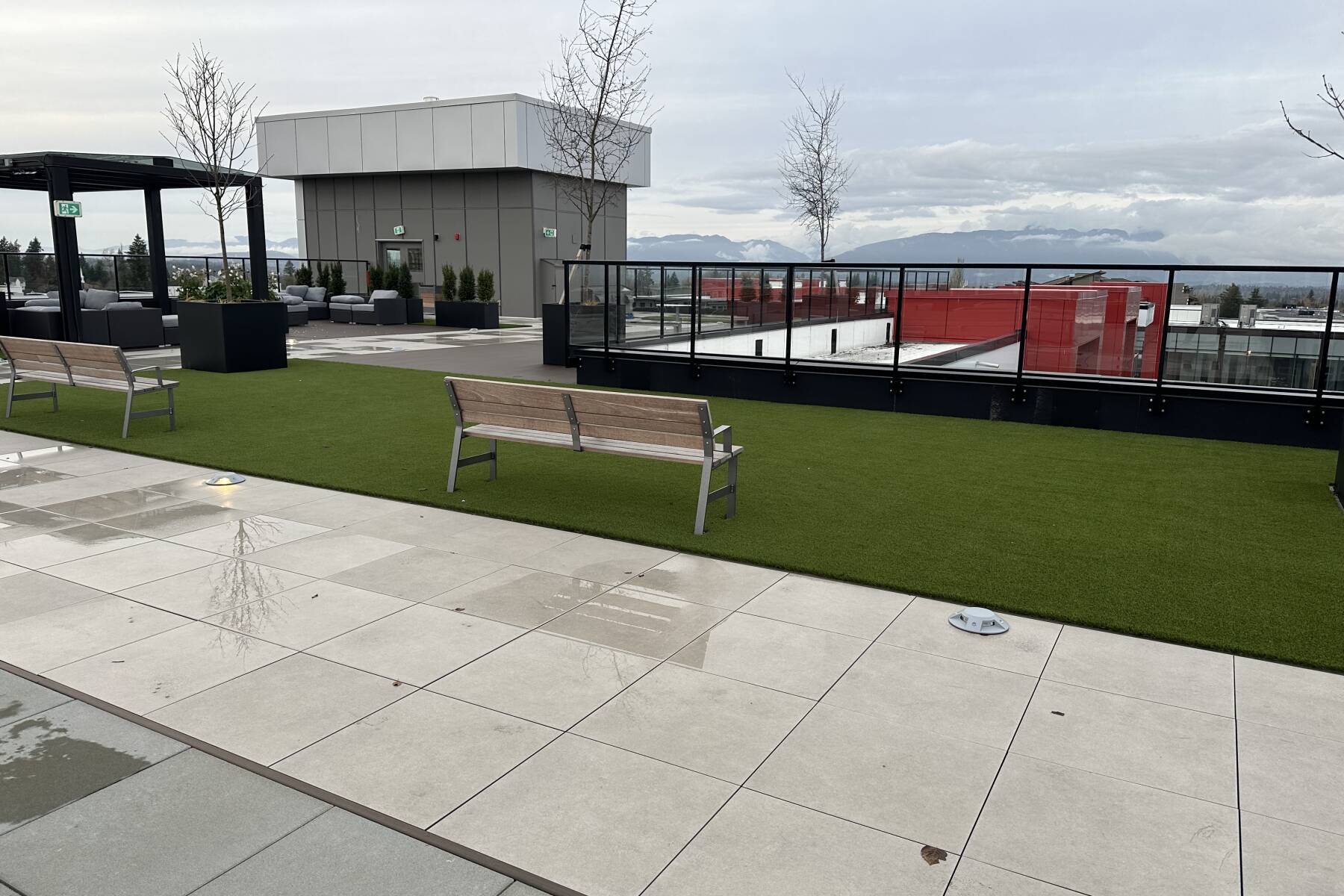 The Langley Smug Perch