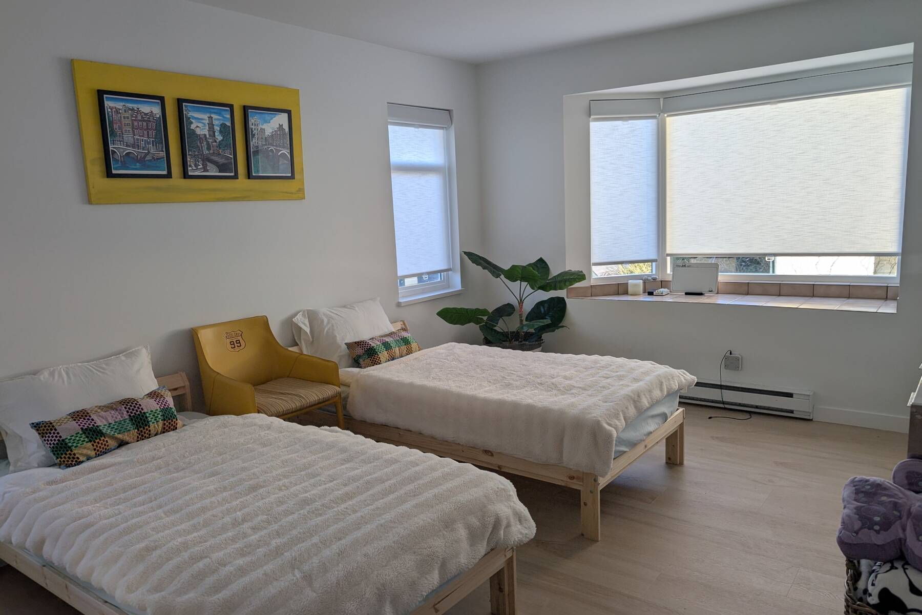 A Peaceful Uptown Towhouse Retreat (Pet Friendly)